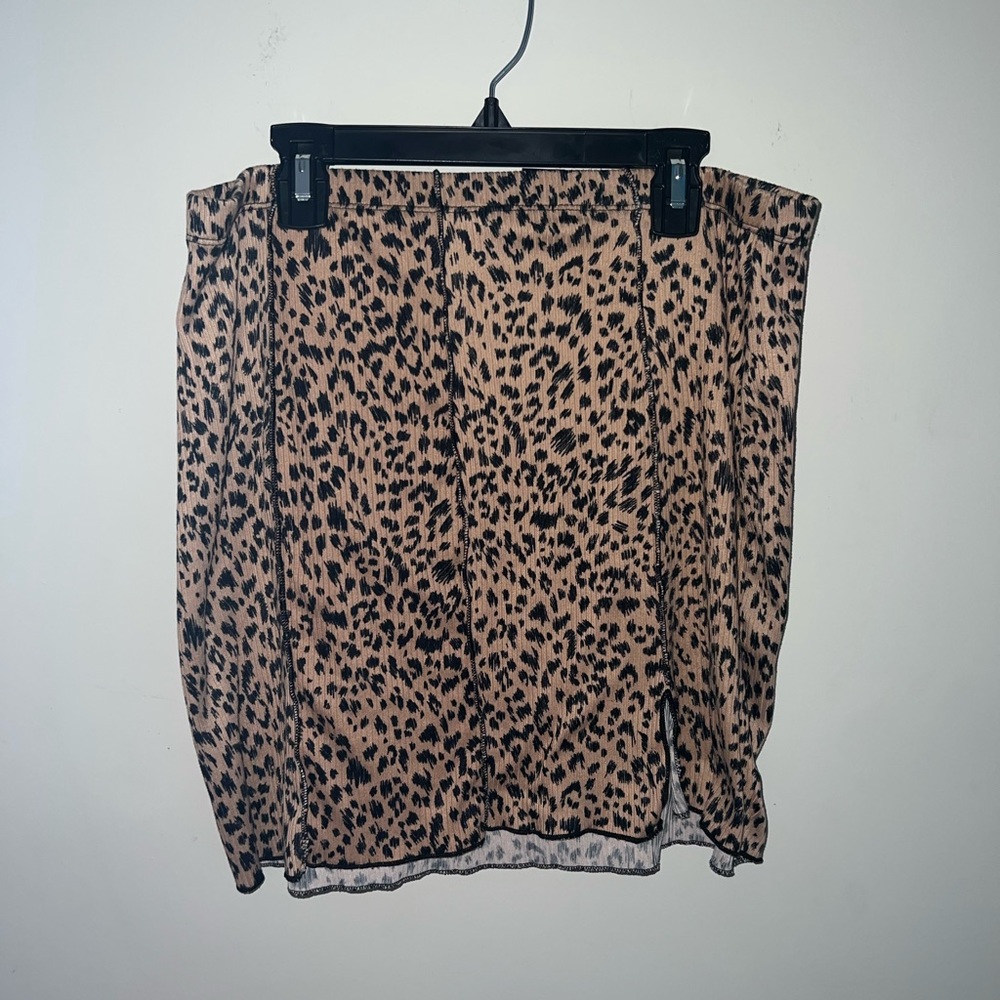 Leopard Two Piece Set - Picture 3 of 4